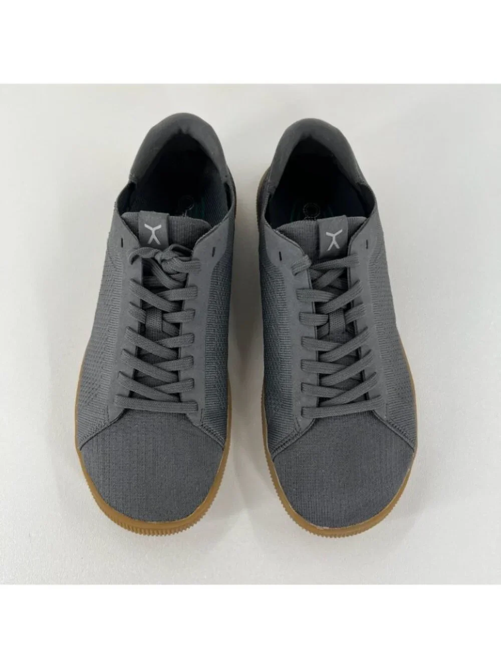 Flux Adapt Knit Trainer Shoes Men Size 9 Gum sole Toe Box Low Top Gray